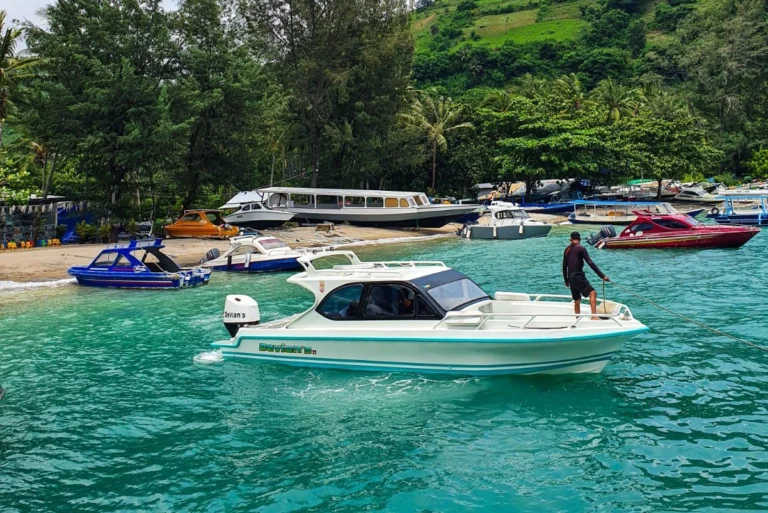 boat 1